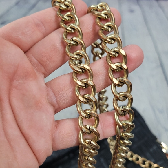 BIG BUDDHA | faux leather woven stitch design convertible gold chain strap purse - Picture 7 of 14